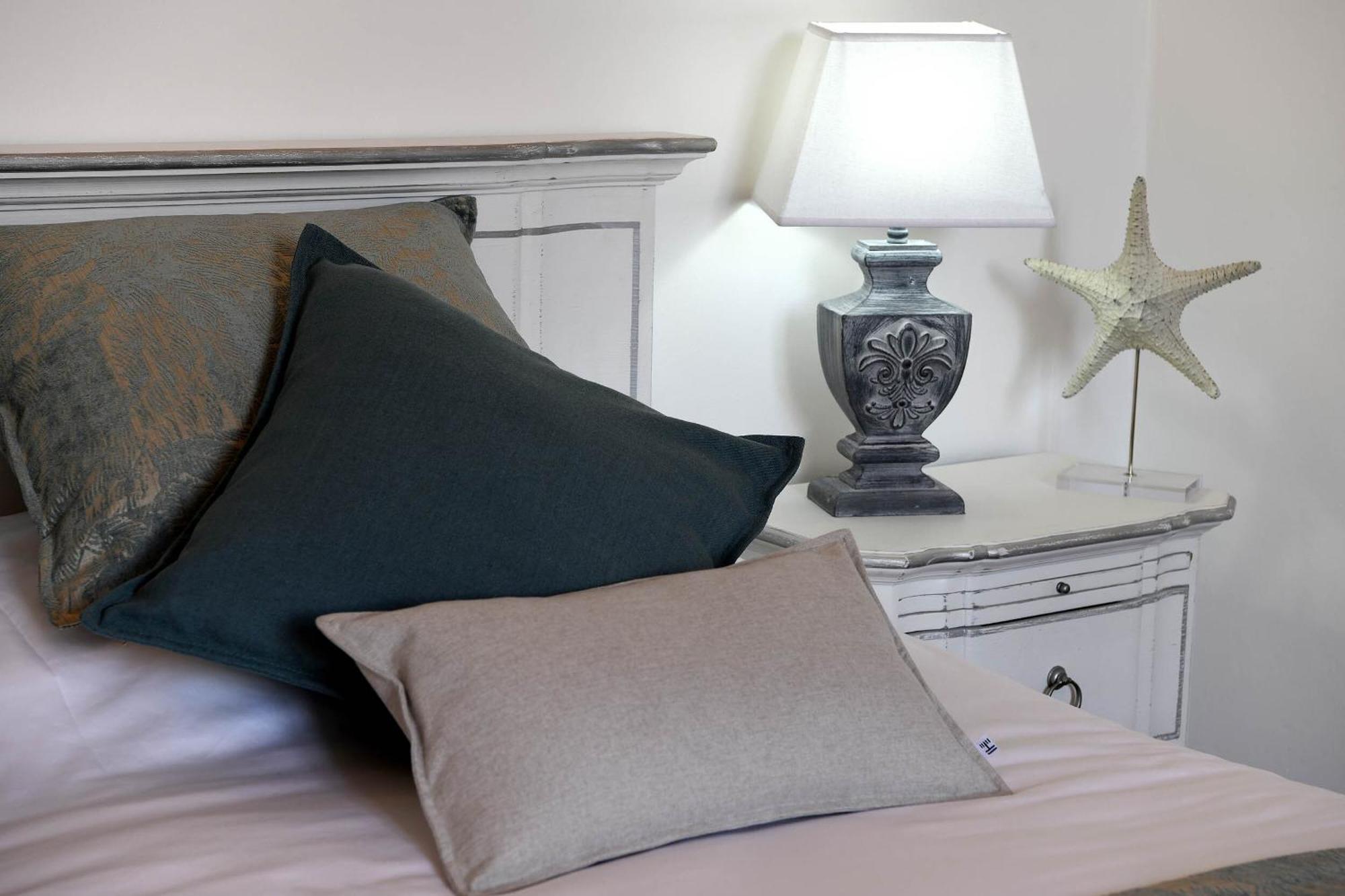 Bastide Des Demoiselles Bed & Breakfast Roussillon en Isere Екстериор снимка
